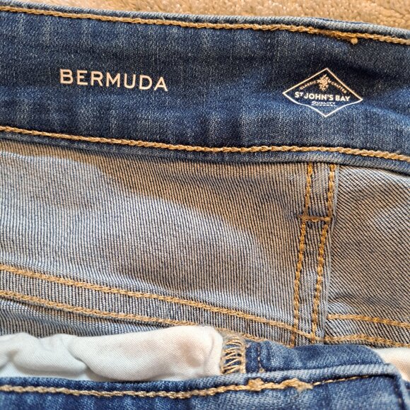 NEW St. John's Bay Denim Jean Bermuda Shorts Plus Size 20 - Picture 4 of 4